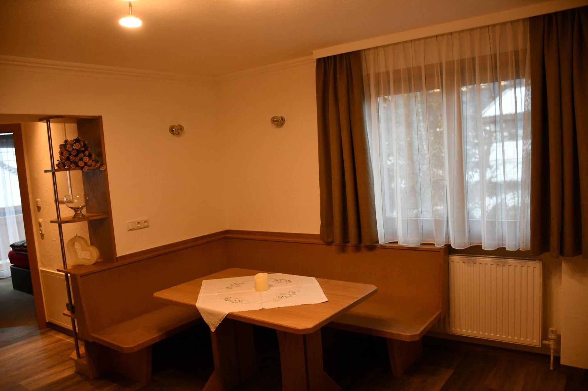 Gaestehaus Brugger Neukirchen am Großvenediger Pokoj fotografie